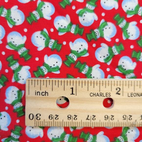 Cotton Fabric 1 Yd x 44" Snowmen Red Holiday Quilting Sewing Winter Holiday - Picture 6 of 10